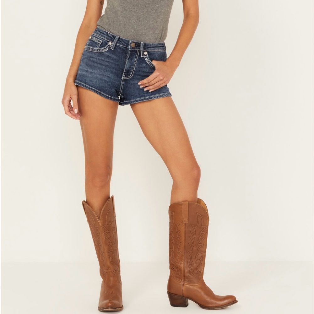 🛑Sold Shyanne Dark Wash Mid-Rise Jean Shorts (Western Wear)